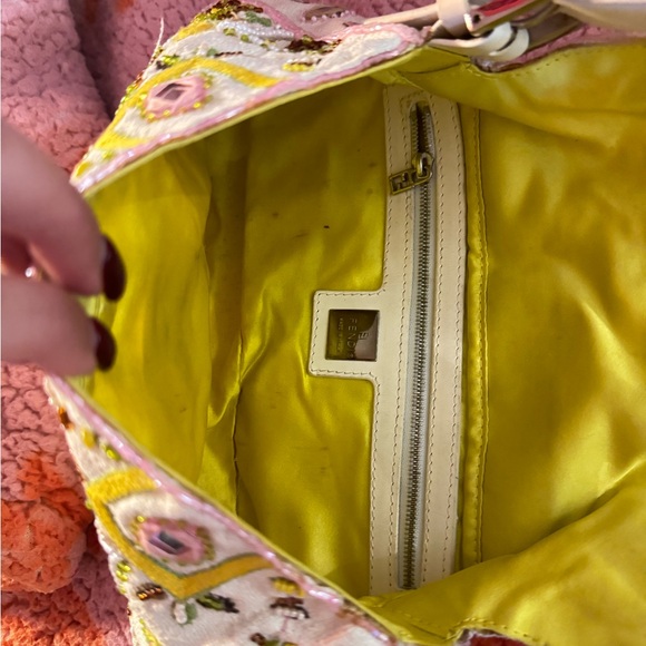 Fendi Baguette with fringe - Picture 3 of 7